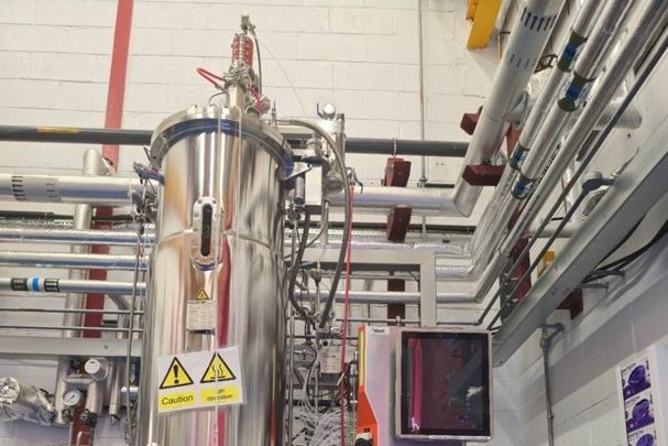 Pilot-Scale Upstream Bioprocessing: 300L Bioreactor training